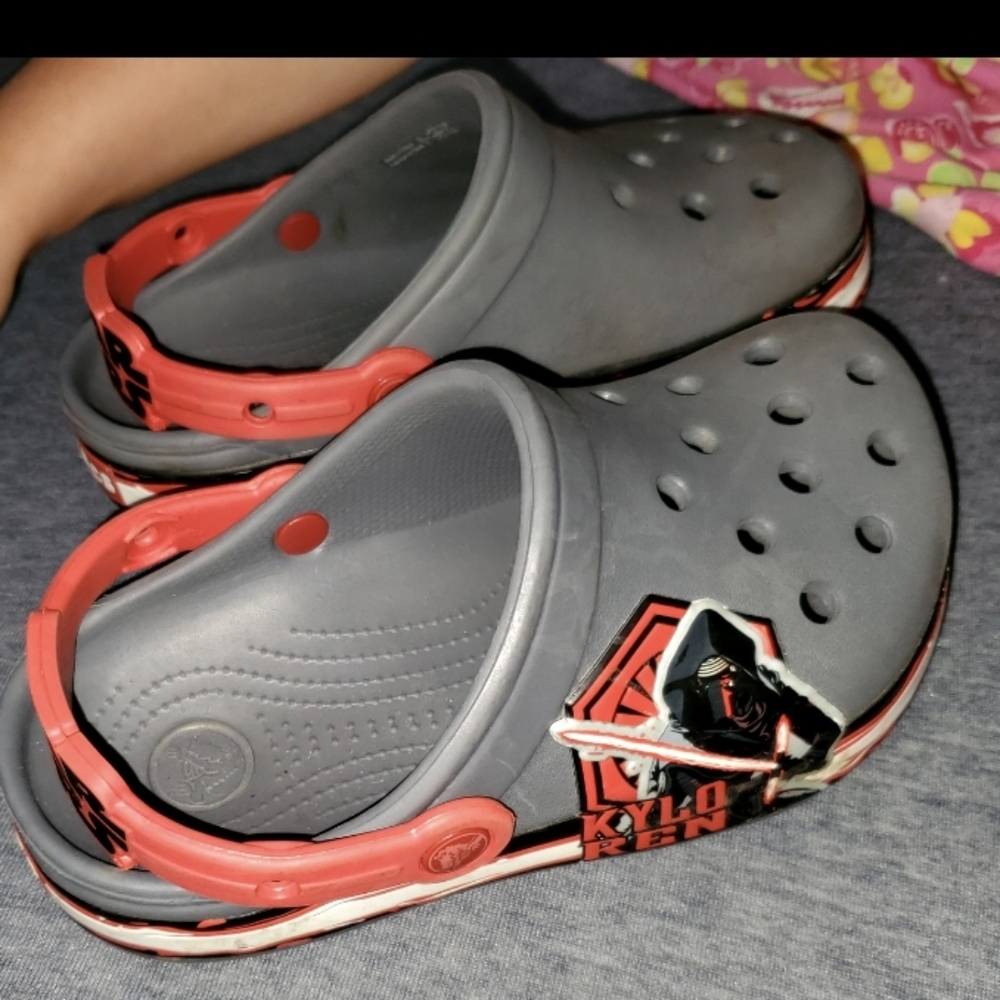 J1 star wars crocs